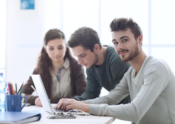 étudiant IST 